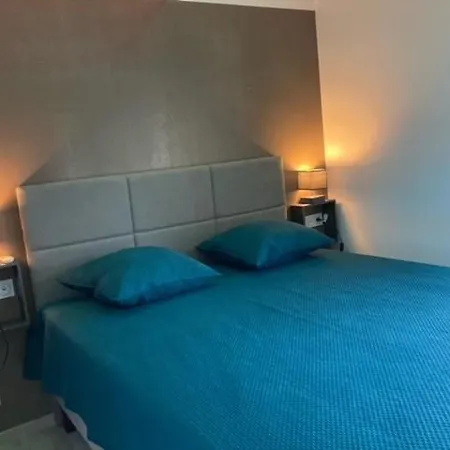 Appartement Village Naturiste - Port-nature 4 Coursives Vue - Le Point G.
